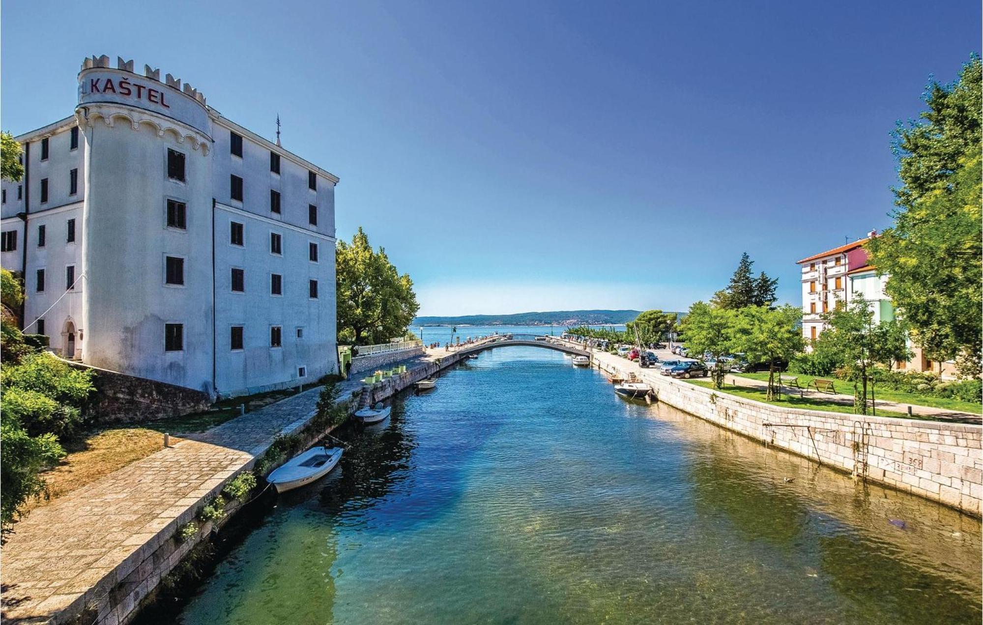 Nice Apartment In Crikvenica With Wifi Ngoại thất bức ảnh