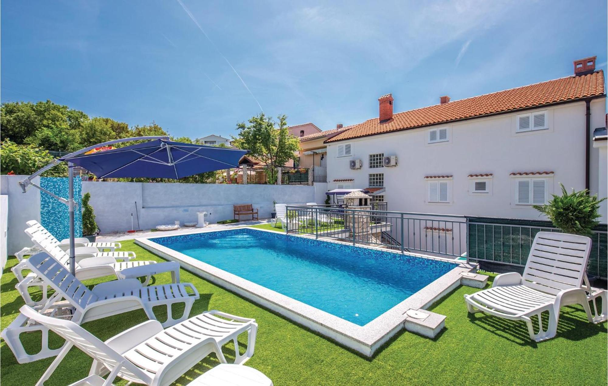 Nice Apartment In Crikvenica With Wifi Ngoại thất bức ảnh
